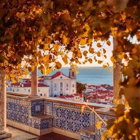 Alfama Historical 3 Bedroom Duplex Lizbona
