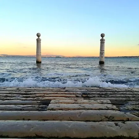 Апартаменты Alfama Historical 3 Bedroom Duplex *