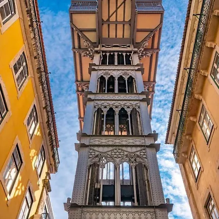 Alfama Historical 3 Bedroom Duplex *