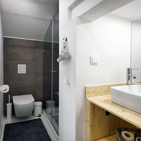 Апартаменты Alfama Historical 3 Bedroom Duplex Лиссабон