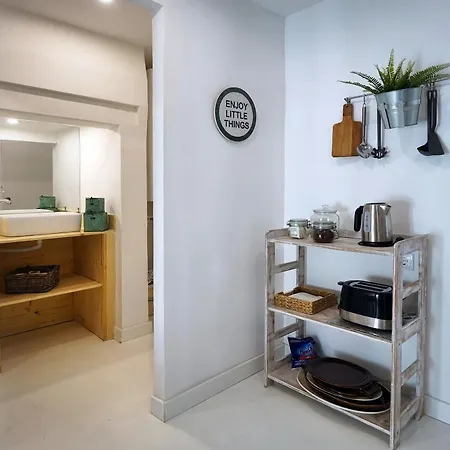 Alfama Historical 3 Bedroom Duplex