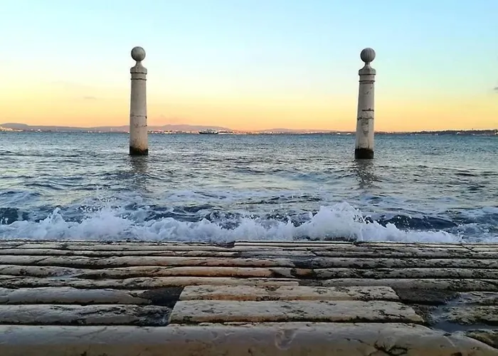 公寓 Alfama Historical 3 Bedroom Duplex *