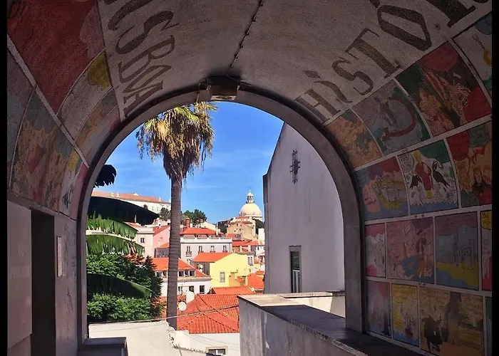 公寓 Alfama Historical 3 Bedroom Duplex *