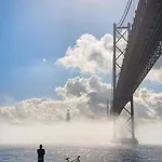 Alfama Historical 3 Bedroom Duplex Апартаменты *