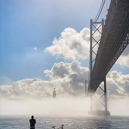 Alfama Historical 3 Bedroom Duplex Appartement *